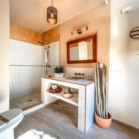 Eco Cueva Del Gato 2*