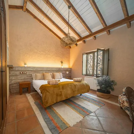 Eco Cueva Del Gato 2*