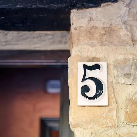 Hotell Eco Cueva Del Gato 2*